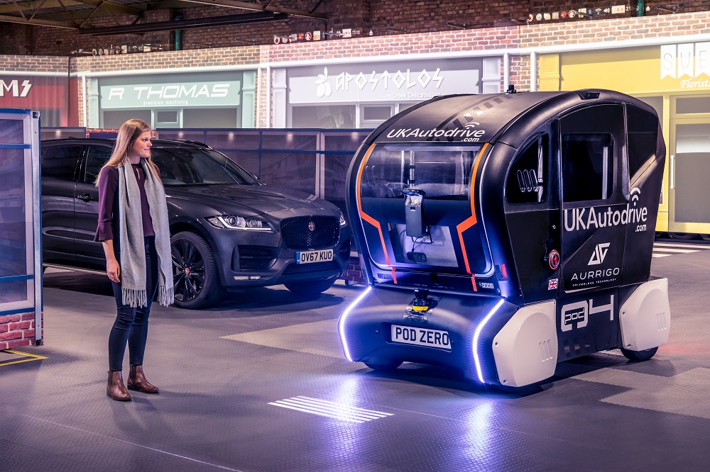 Image_Jaguar Land Rover illumina la strada ai veicoli autonomi del futuro
