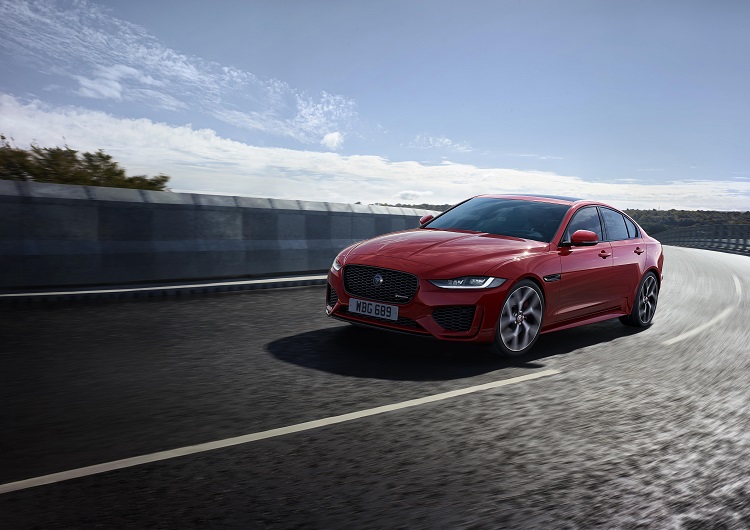 New Jaguar XE_exteriors