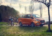 Ford Tourneo Custom: il People Mover ancora più efficiente grazie alla tecnologia Mild Hybrid