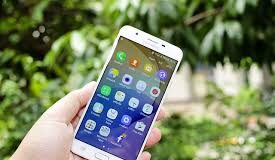 Gli italiani passano 2 ore al giorno online da Smartphone/Tablet