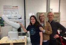 Il team di ricerca del Dipartimento di Ingegneria Industriale dell’Università di Pavia vince un robot industriale Epson VT6