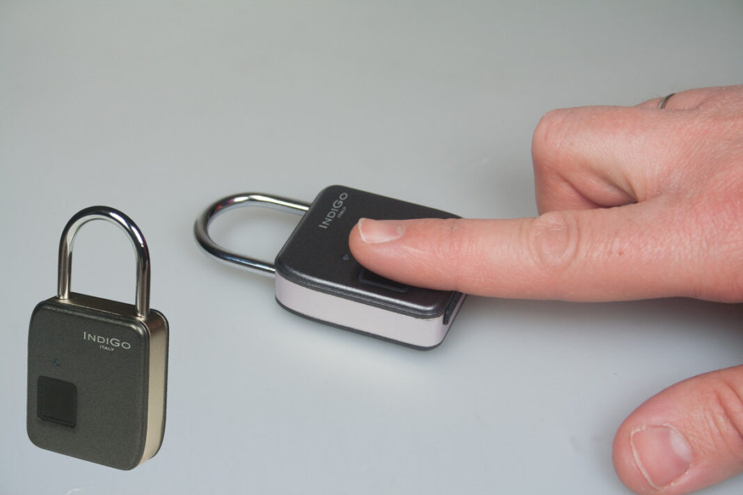 LOCK300 V lr