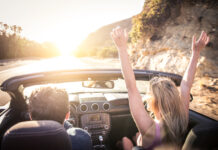 Gli italiani preferiscono spostarsi in automobile anche in vacanza