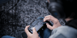 Il nuovo fightpad per PlayStation 4 e PC di Razer
