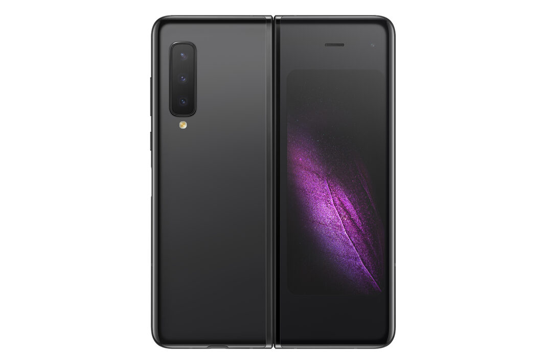 005_galaxy_fold_product_image_black_open_back(1)