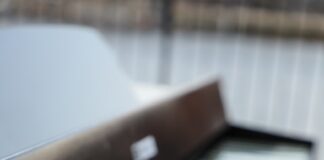 Migliaia di persone connesse grazie alla musica con il OnePlus Phone Piano