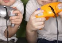 Appello dei pediatri di famiglia per maggiore cautela nell’utilizzo di smartphone, tablet, computer e PlayStation