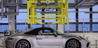 L’ultima Porsche 911 della generazione 991 esce dalla linea di produzione