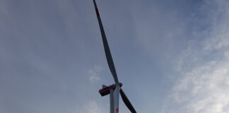 Un nuovo aerogeneratore per il parco eolico di Lübbenau