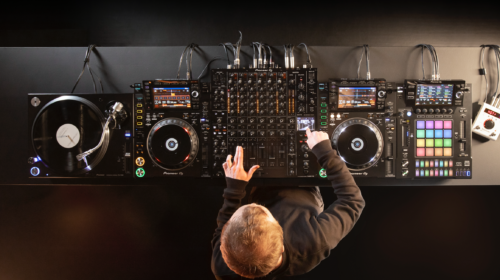 Pioneer DJ presenta DJM-V10