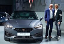 CUPRA apre le porte della sua nuova sede con il debutto della prima CUPRA Leon