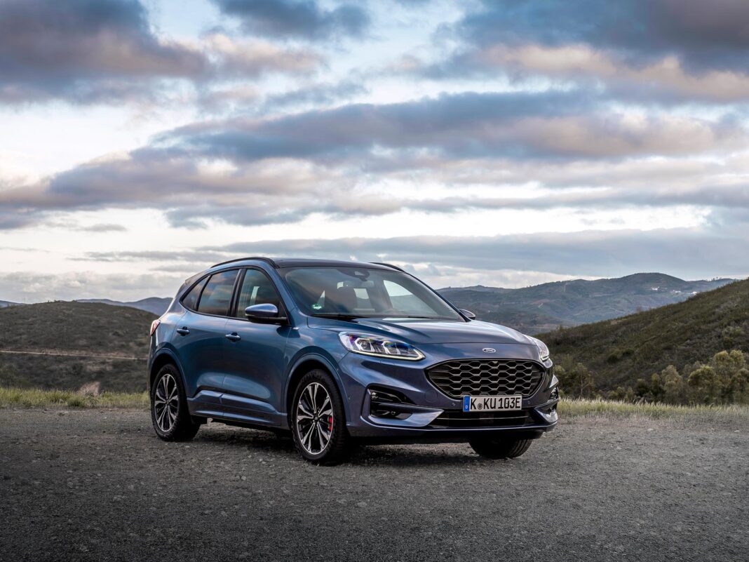 FORD KUGA 1
