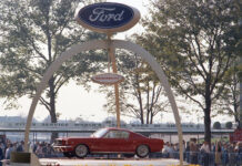 Ford Mustang celebra il suo 56° compleanno