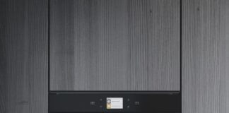 Whirlpool presenta il nuovo forno W Collection Black Fiber