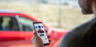 Ford offre ai suoi clienti una gamma di servizi di connettività gratuiti
