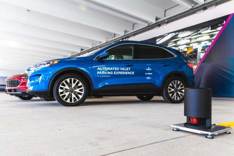 Ford, Bedrock e Bosch esplorano la tecnologia avanzata per la guida autonoma
