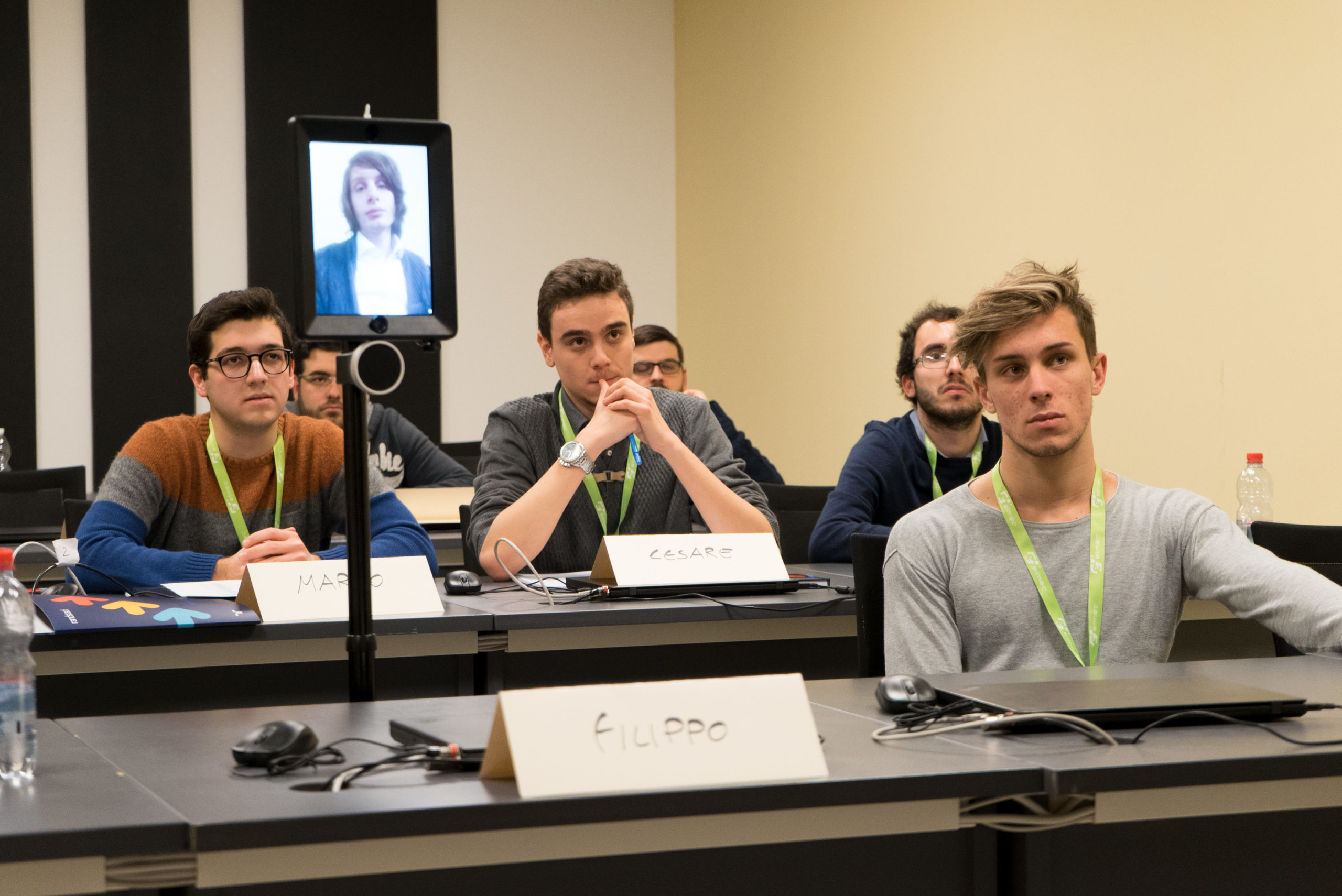 Un robot e un nuovo sistema di videoconferenza da Elmec per la didattica a distanza