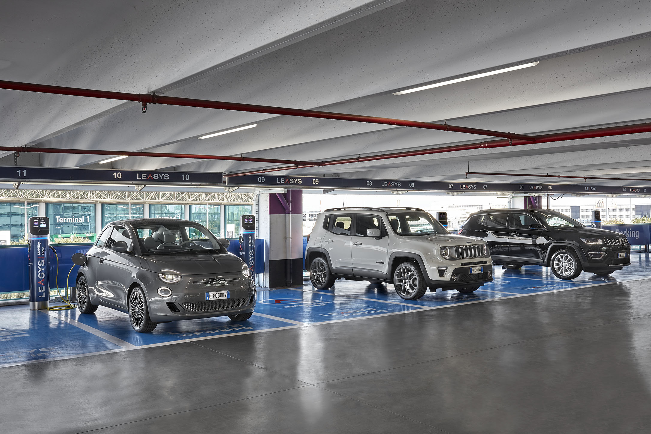 Installate le prime colonnine di ricarica rapida presso il Leasys Mobility Store dell’Aeroporto Leonardo da Vinci
