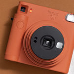 Da Fujifilm la nuova fotocamera istantanea instax SQ1