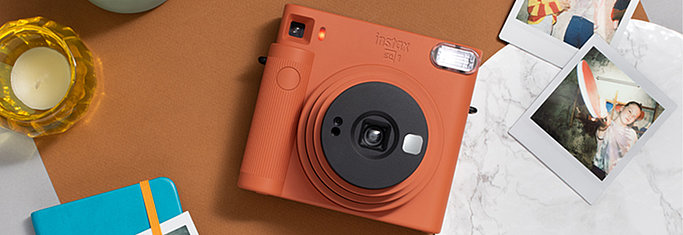 Da Fujifilm la nuova fotocamera istantanea instax SQ1