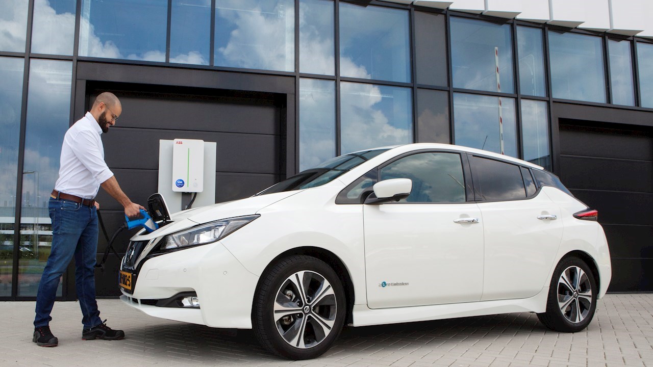 EVs_to_return_power_to_grid_with_ABB_intelligent_charging
