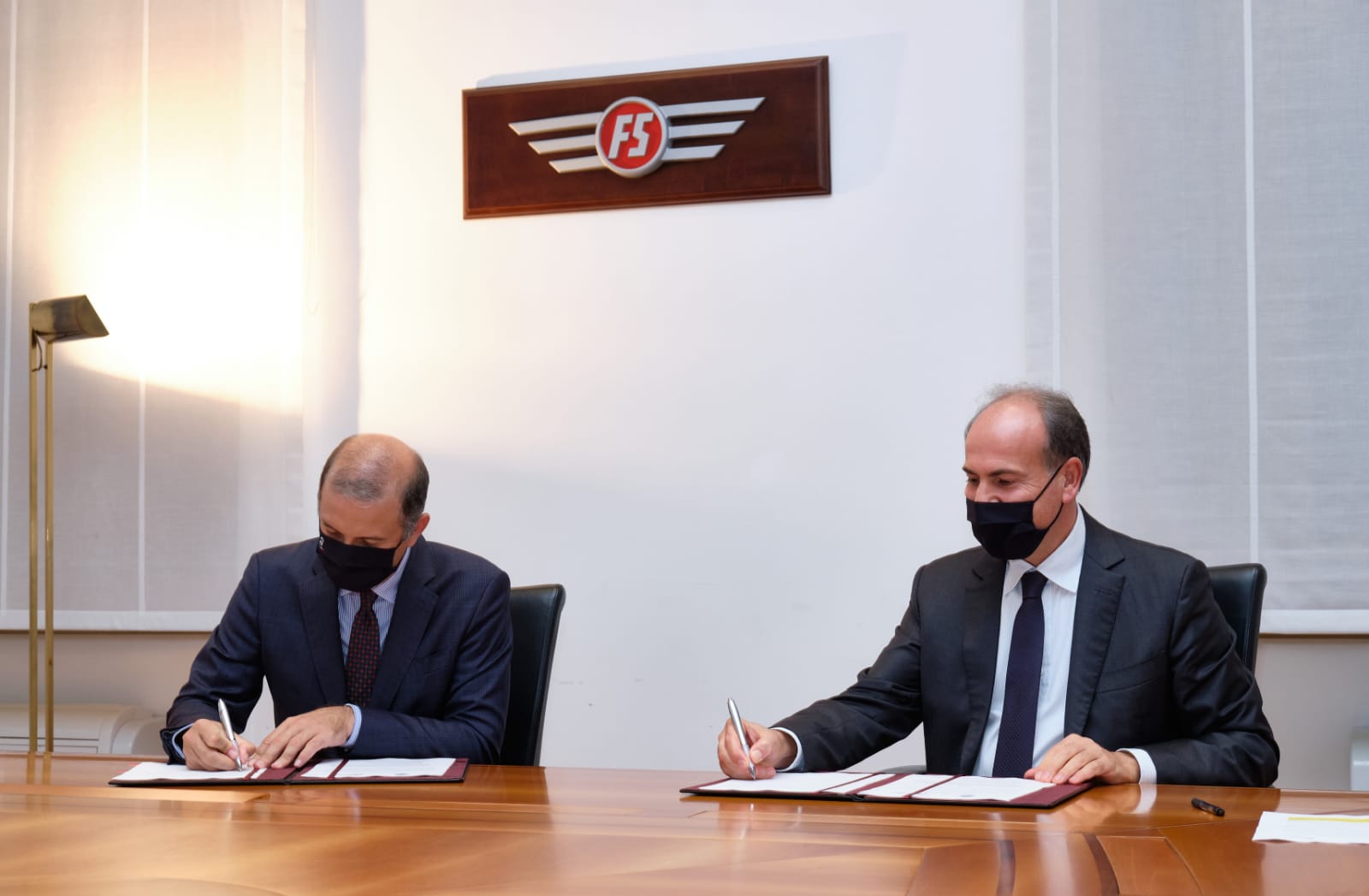 FS Italiane e Snam: al via collaborazione per promuovere o studio dell’idrogeno nel trasporto ferroviario
