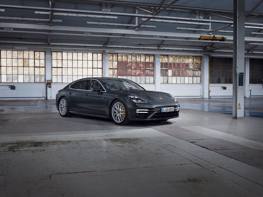 Porsche-launches-new-Panamera-models-with-up-to-700-PS