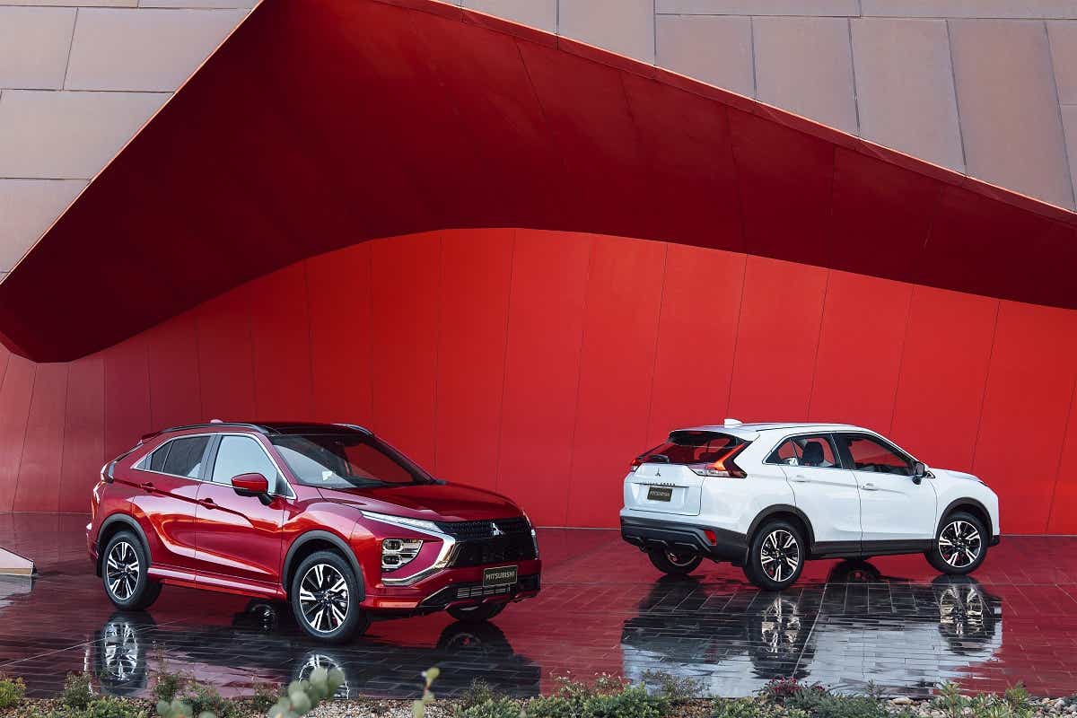 La nuova Mitsubishi ECLIPSE CROSS si presenta con uno stile radicalmente rinnovato in versione ibrida plug-in