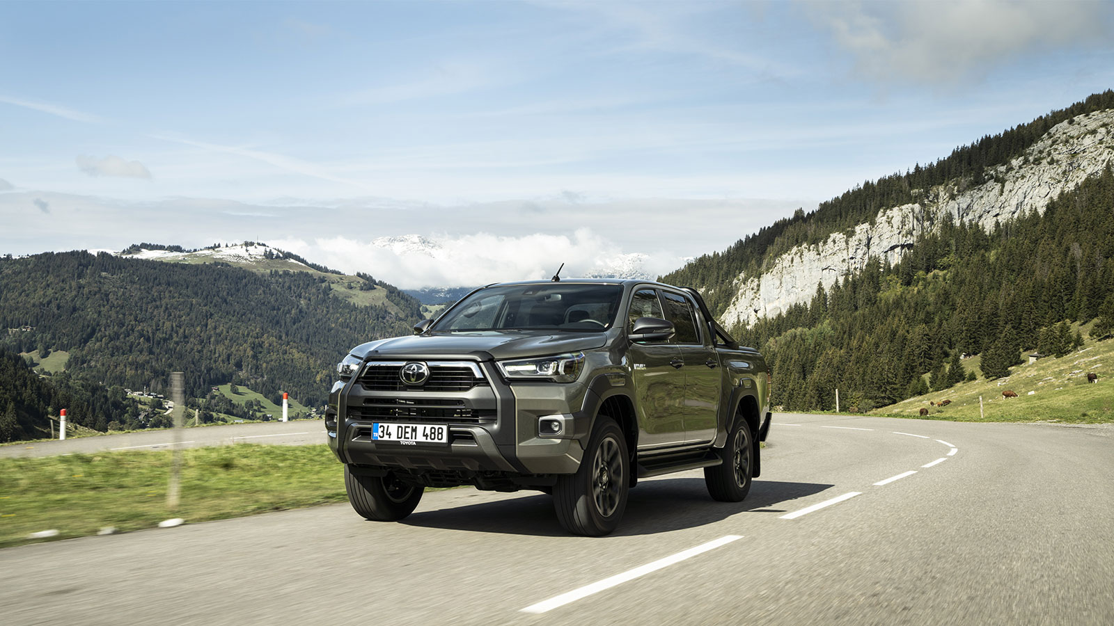 Toyota presenta il nuovo Hilux