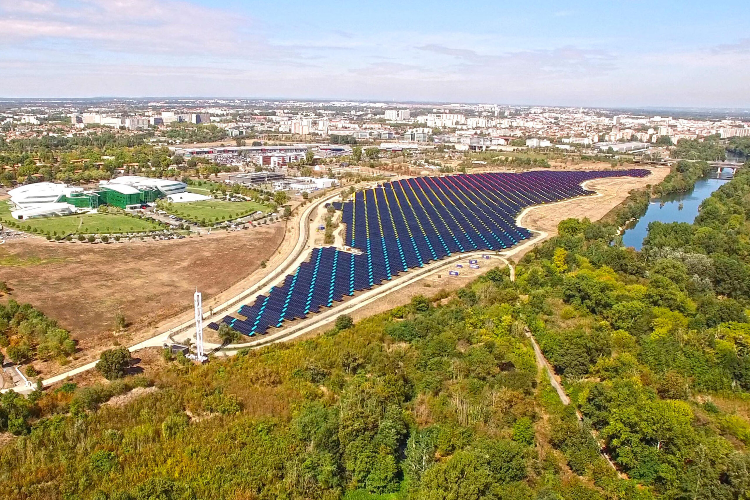 Axpo: l’impianto fotovoltaico di Tolosa è un’opera d’arte che recupera e fa tornare produttiva un’area fortemente contaminata