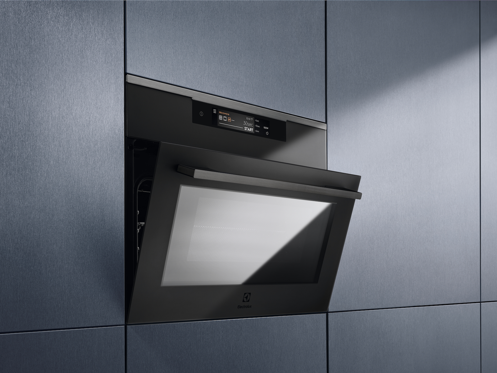 Tecnologie innovative e design moderno in formato mini con i forni compatti Electrolux