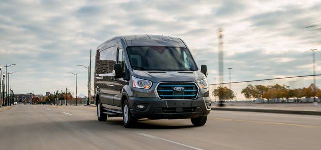 Ford presenta E-Transit