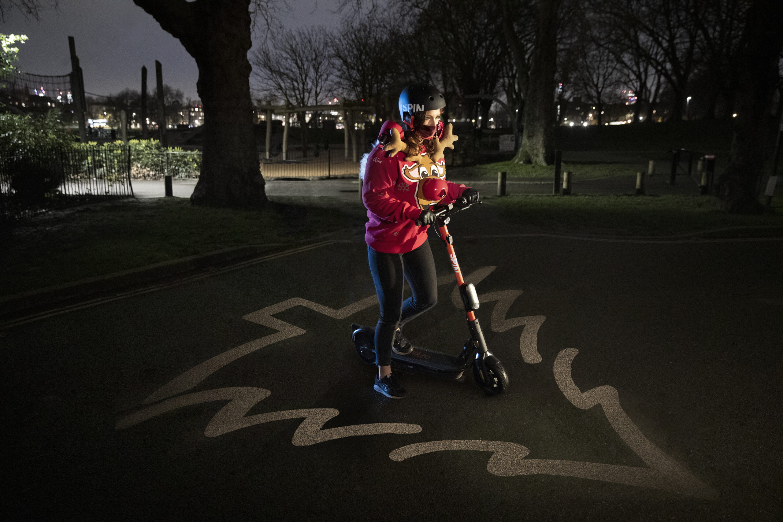 Un Christmas Jumper a supporto della campagna Ford Share The Road