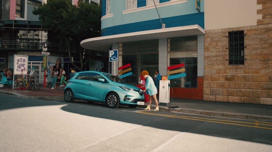 Renault lancia due campagne pubblicitarie mondiali con ZOE