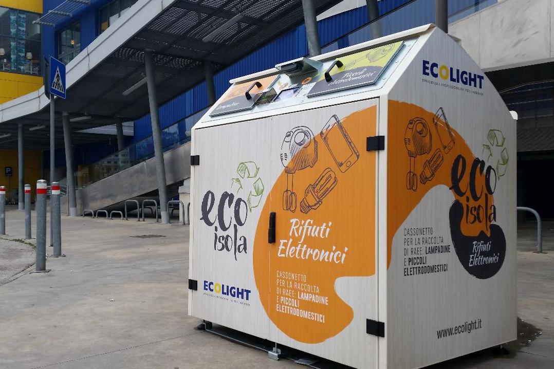 Con l’EcoIsola nel 2020 raccolte 15 tonnellate di cellulari, frullatori e lampadine