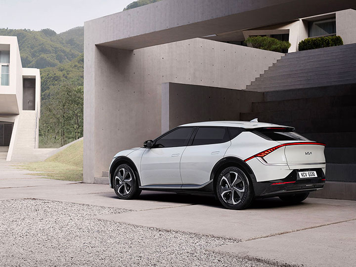 Kia illustra la filosofia del nuovo design di EV6