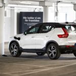 Volvo Cars punta a ridurre le emissioni di CO2 e al risparmio con il business circolare