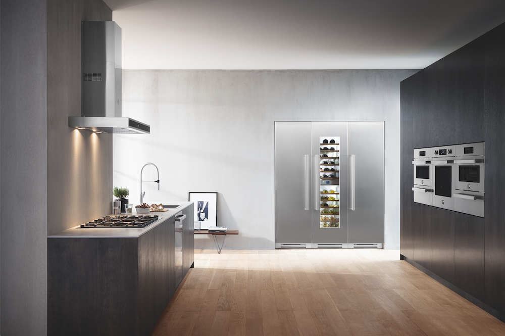 Bertazzoni_SistemaFreddoPremium_ LRD605UBRXTT_FRZ605UBLXTT_WC605BRX2T_Ambientata2_phBertazzoni