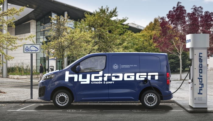 La gamma elettrificata di Citroën per i professionisti si allarga