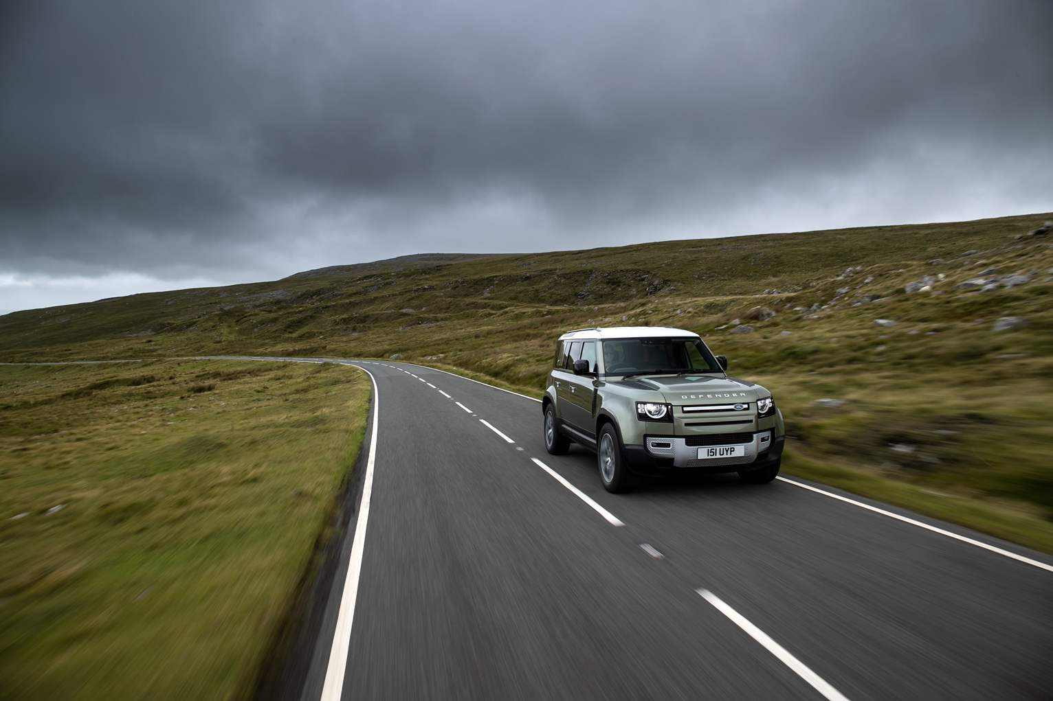 Jaguar Land Rover svilupperà un prototipo Defender con celle a combustibile di idrogeno