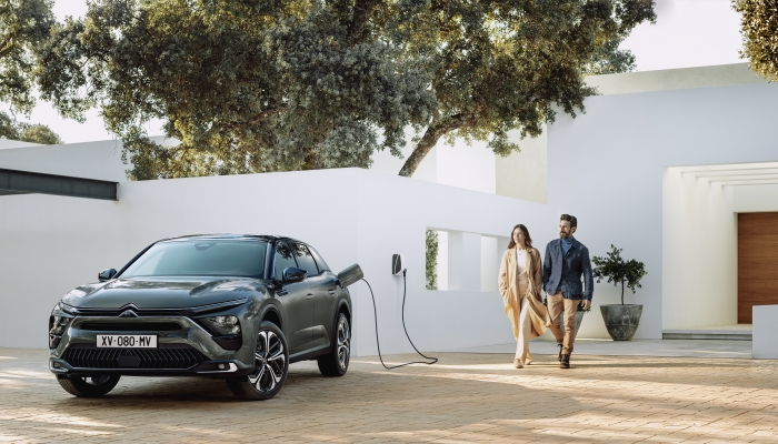 In Italia la Nuova Citroën C5 X
