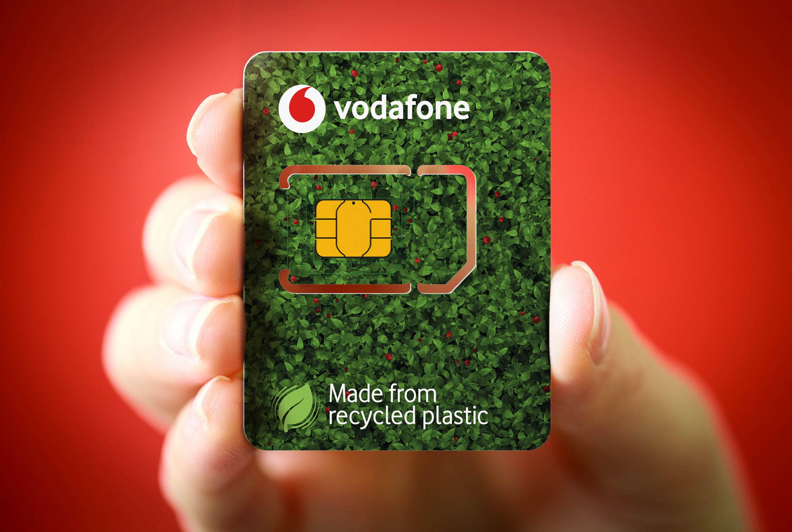 Vodafone lancia una sim card realizzata con plastica riciclata