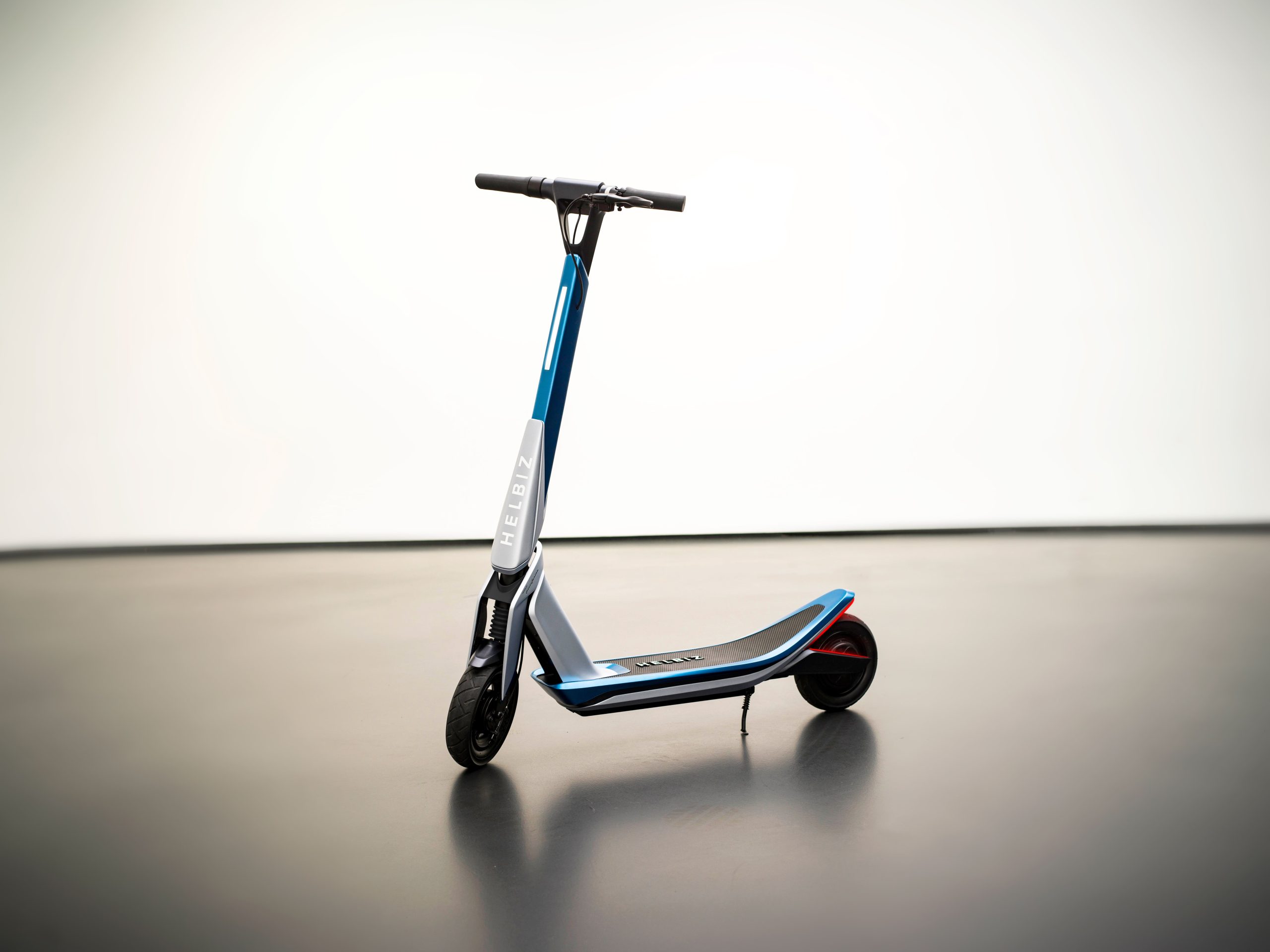 HELBIZ ONE-S: il primo monopattino in sharing made in Italy