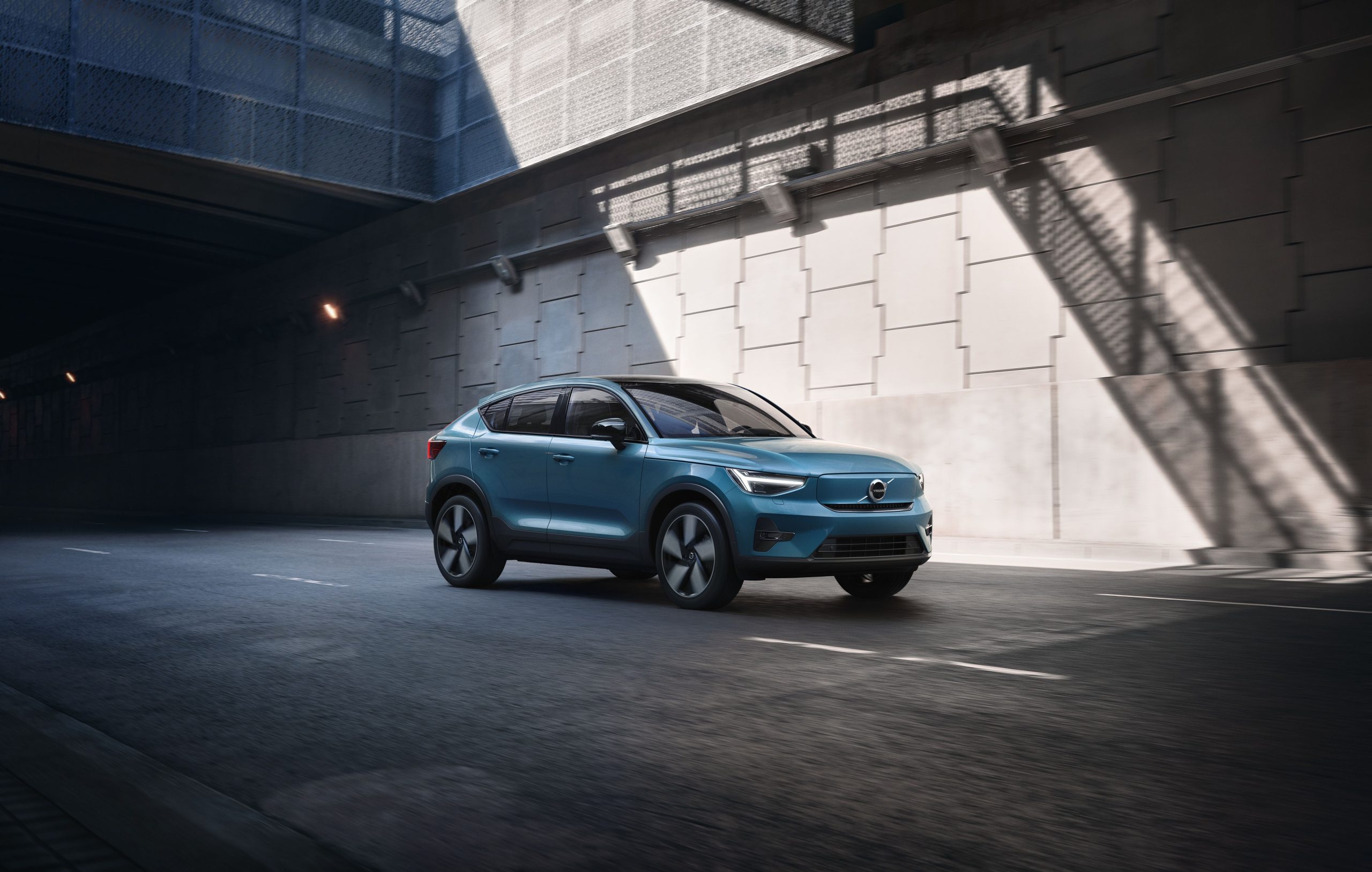 Volvo Cars introduce modelli aggiornati e una nuova variante C40 Recharge a motore singolo