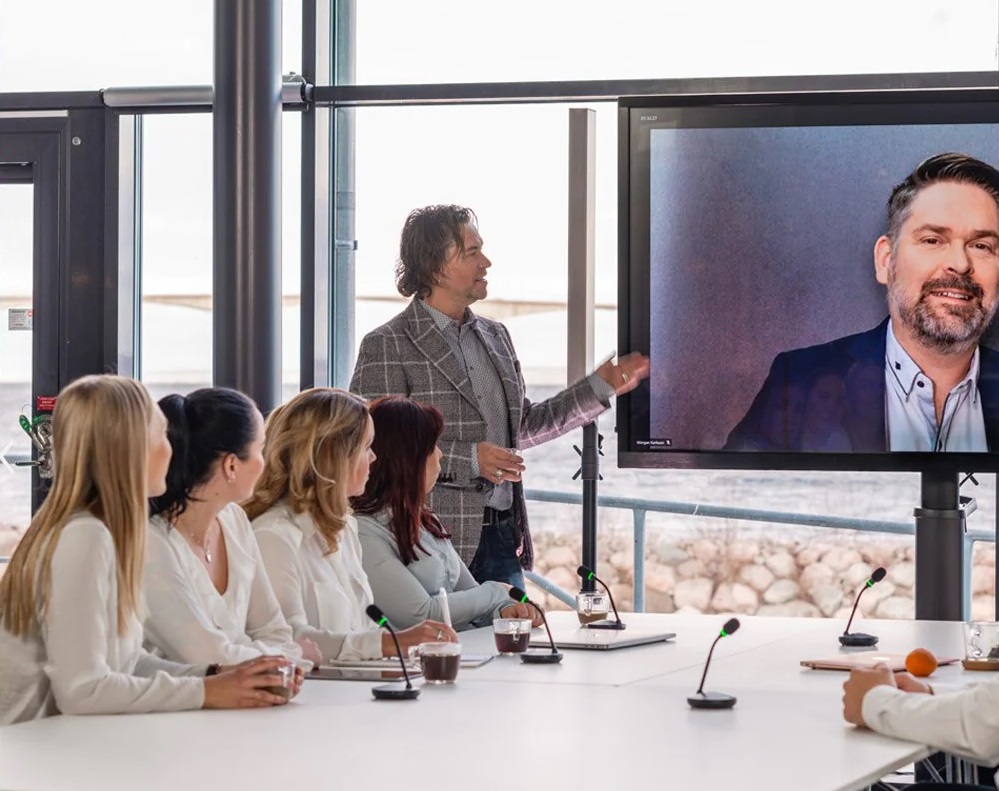 Yamaha lancia la nuova soluzione di teleconferenza ADECIA Wireless Solution