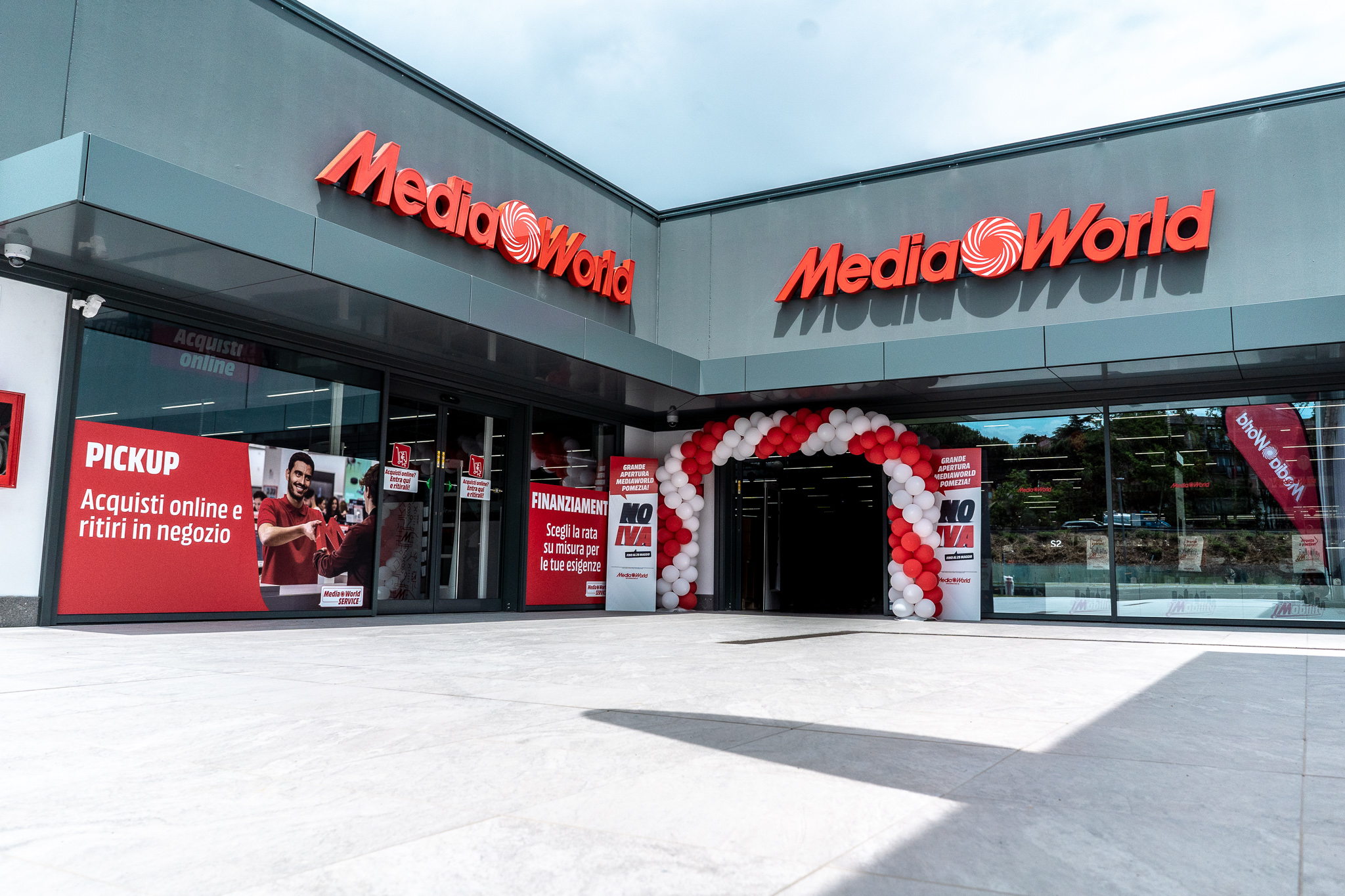 MediaWorld: apre il nuovo negozio di Pomezia