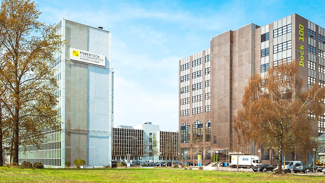PowerTech-Group-Building