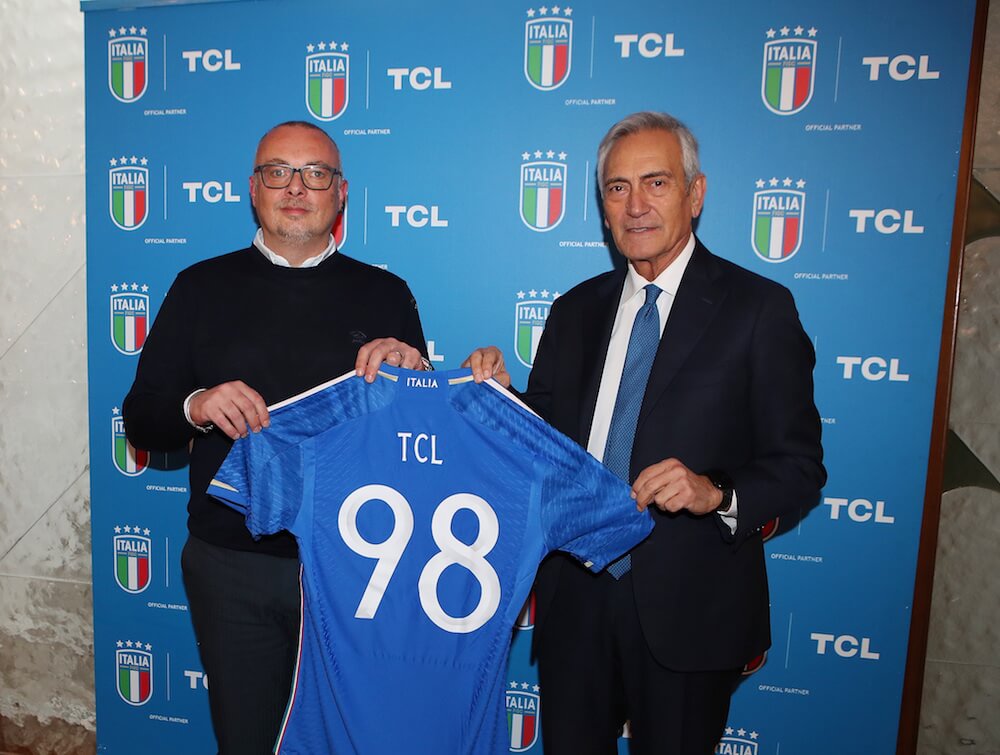 TCL official partner di tutte le Nazionali Italiane di calcio fino al 2026