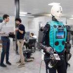 Oversonic presenta la nuova versione del robot umanoide RoBee per l’industria