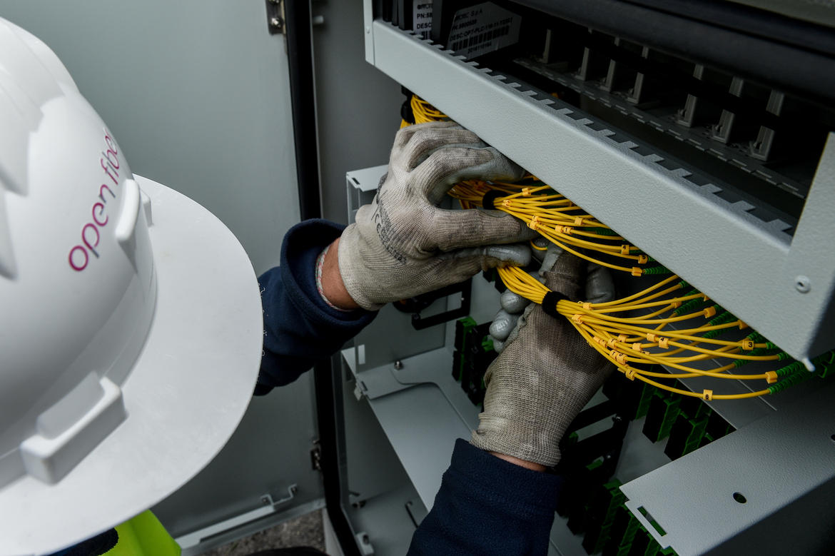 Fibra ottica: collegati 4 nuovi Comuni e oltre 2.700 immobili del Trentino